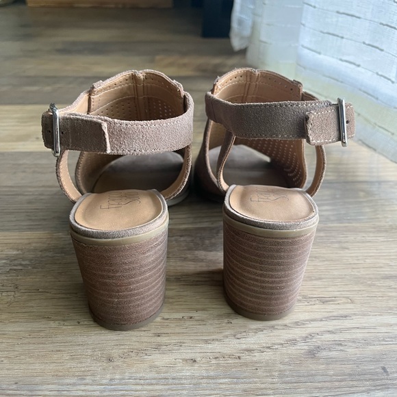 Franco Sarto Heels - Picture 7 of 9